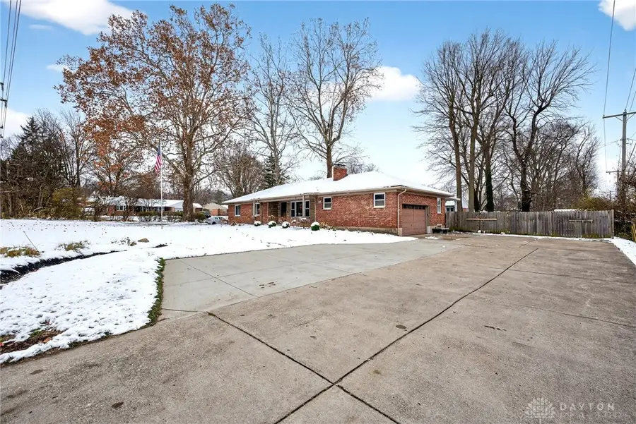 800 W Dorothy Lane, Dayton, OH 45409 - Image #2