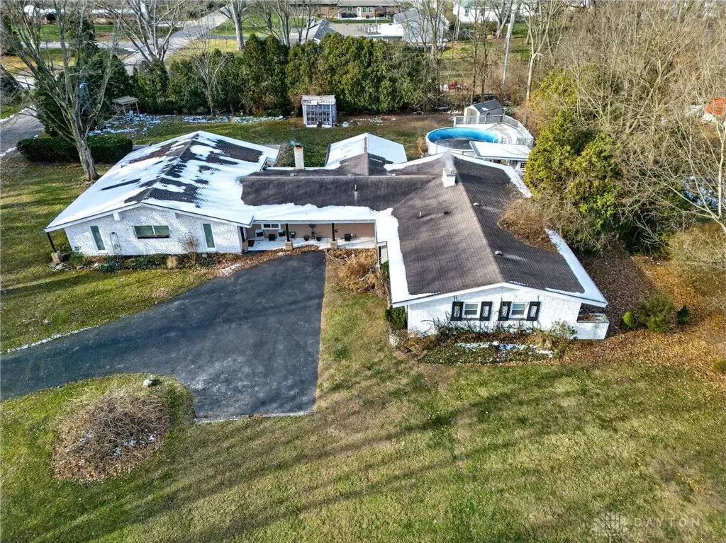 921 Hickory Lane, Troy, OH 45373 - Image #1