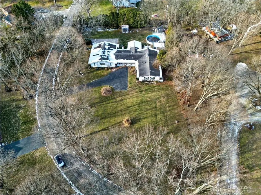 921 Hickory Lane, Troy, OH 45373 - Image #2