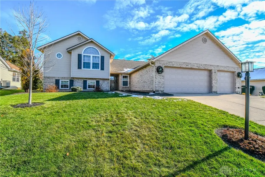 6774 Evergreen Circle, Huber Heights, OH 45424 - Image #2