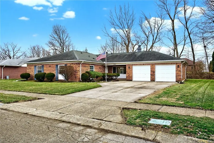 808 Fairgrove Way, Trotwood, OH 45426 - Image #2