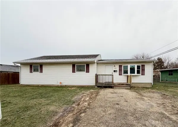 607 Kirkwood Drive, Fairborn, OH 45324