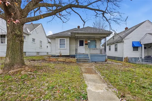 305 E Siebenthaler Avenue, Dayton, OH 45405