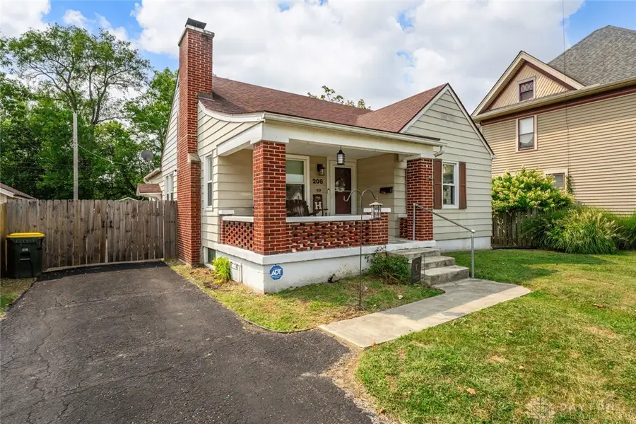 208 S Wolf Creek Street, Brookville, OH 45309 - Image #2