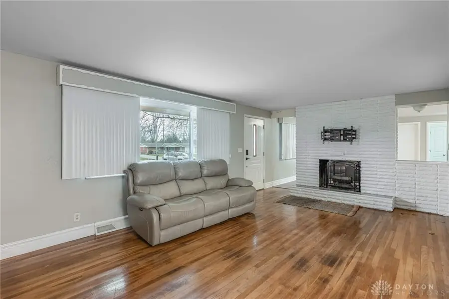 646 Marieda Drive, Summerside, OH 45245 - Image #2