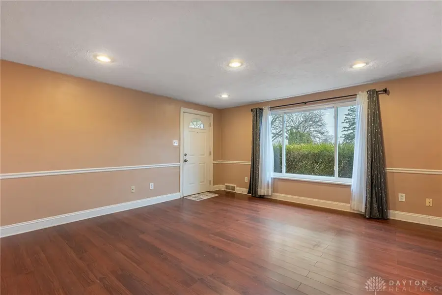 3985 Mengel Drive, Kettering, OH 45429 - Image #3