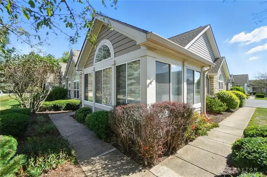 184 Edinburgh Village Drive, Centerville, OH 45458 - Image #2