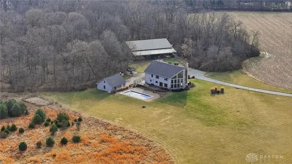 2471 Lower Bellbrook Road, Sugarcreek Twp, OH 45370