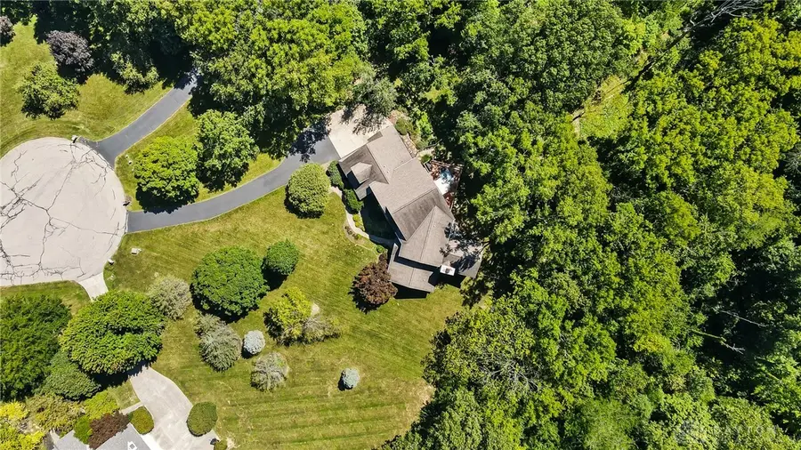 2779 W End Court, Sugarcreek Township, OH 45370 - Image #3