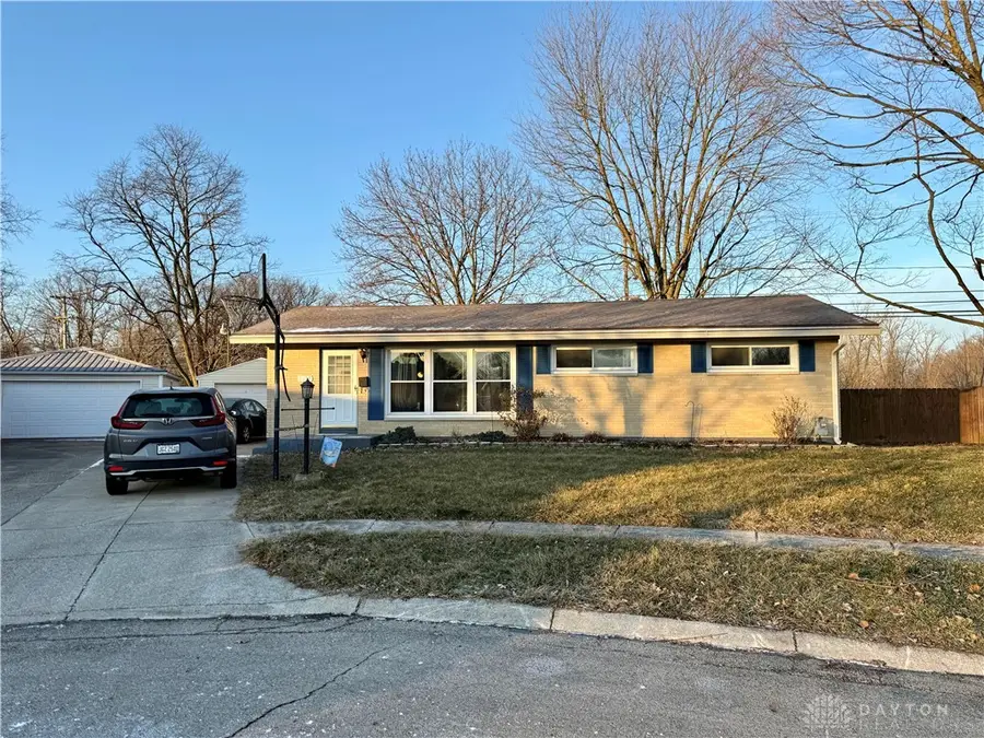 1033 Westmont Circle, Springfield, OH 45503 - Image #2