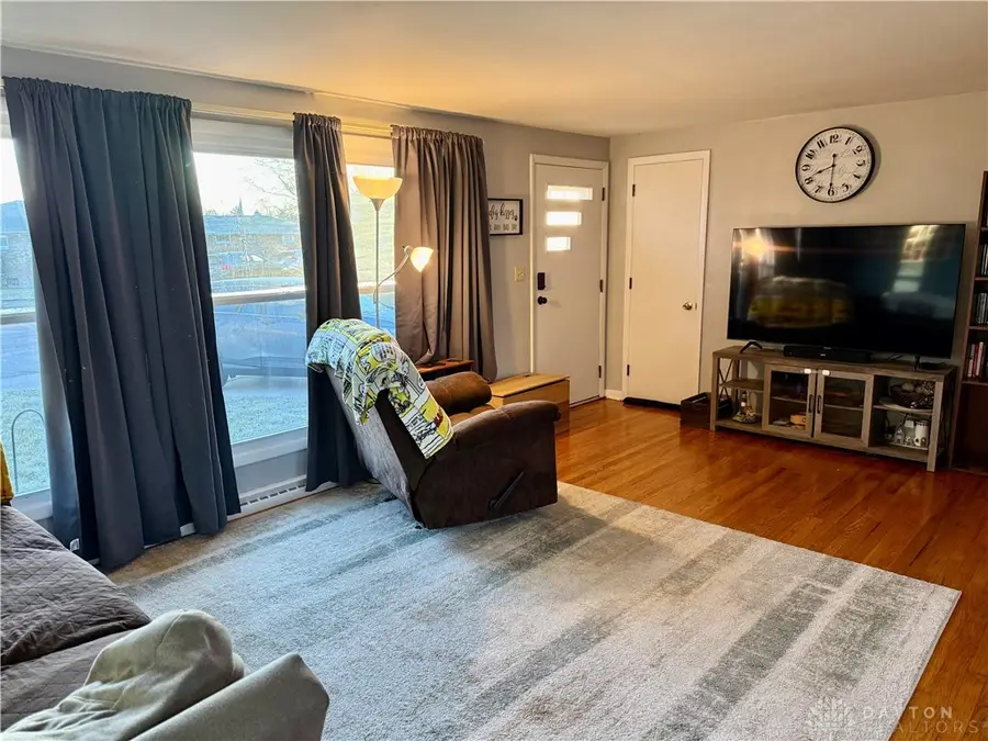 1033 Westmont Circle, Springfield, OH 45503 - Image #3