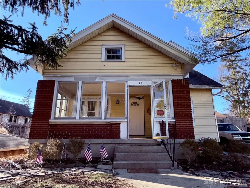 117 Valleyview Drive, Dayton, OH 45405 - Image #1