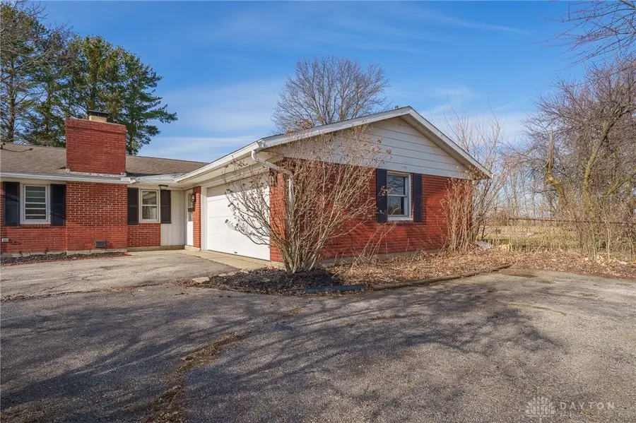 8246 Detrick Jordan Pike, New Carlisle, OH 45344 - Image #3