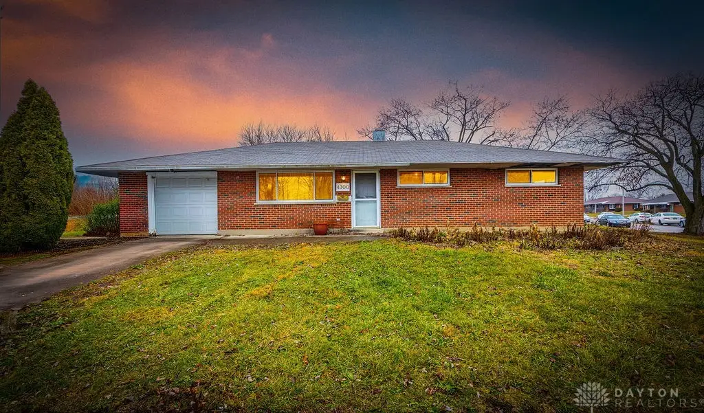 4300 Lambeth Drive, Dayton, OH 45424 - Image #1