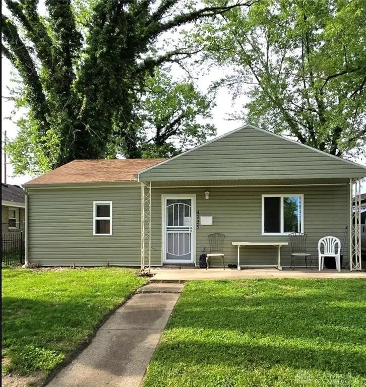 4725 W Hillcrest Avenue, Dayton, OH 45406 - #1