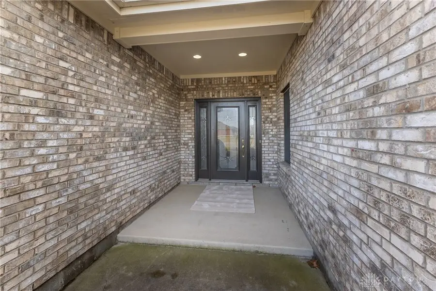 1426 B Paul Revere Way, Troy, OH 45373 - Image #2