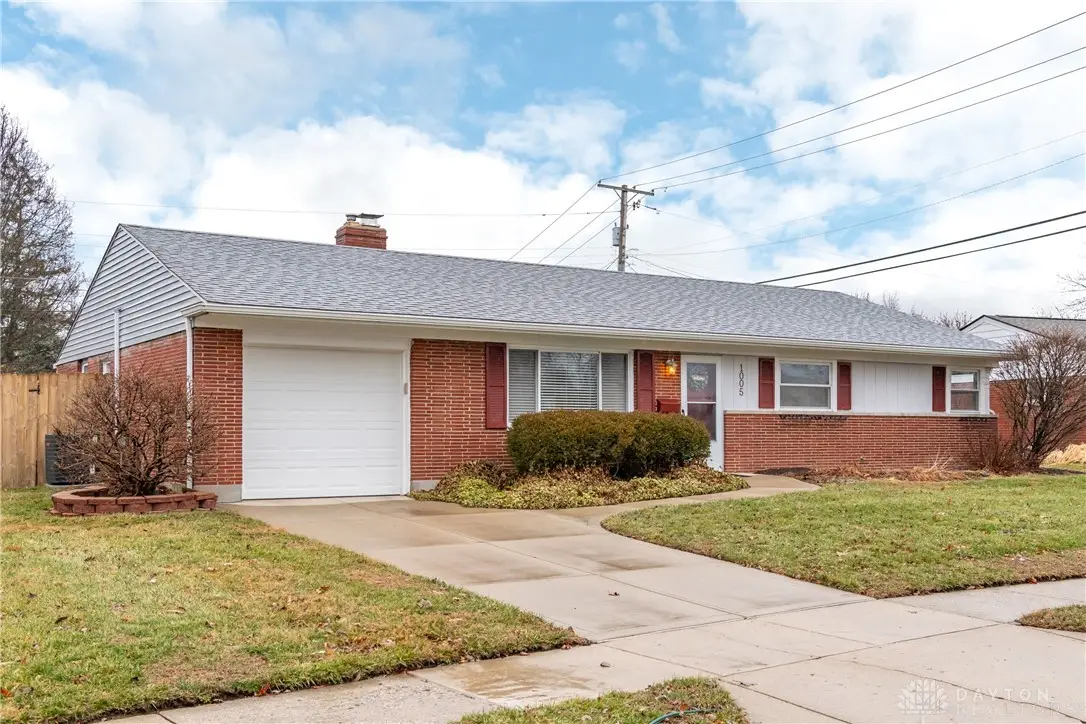 1005 Chateau Drive, Kettering, OH 45429 - Image #1