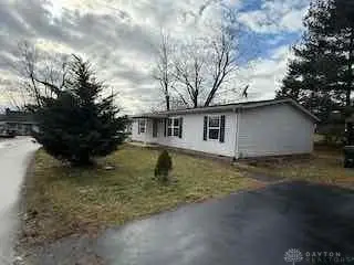 385 Grant Street, Harveysburg, OH 45032 - Image #2