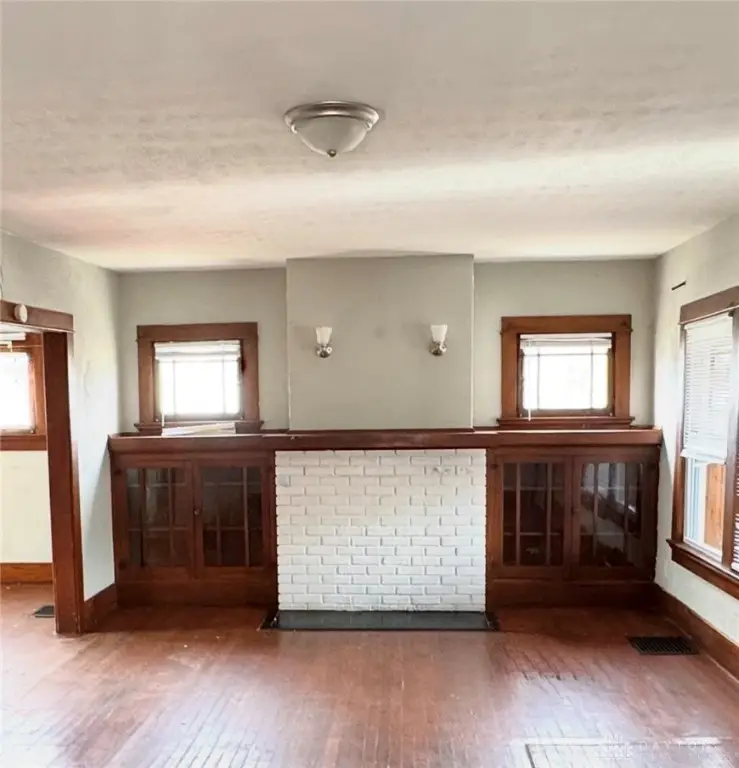 200 E Siebenthaler Avenue, Dayton, OH 45405 - Image #2