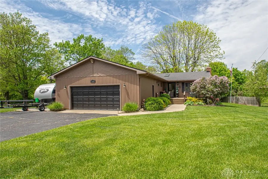 751 Lakengren Drive, Eaton, OH 45320 - Image #3