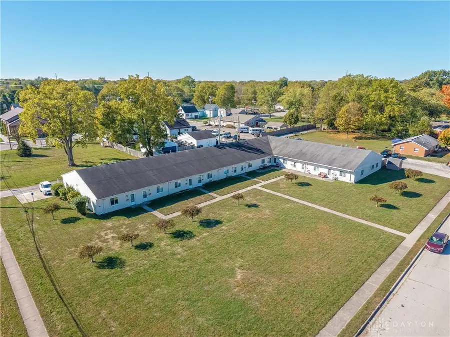 101 Maple Gardens Drive, Englewood, OH 45322 - Image #2