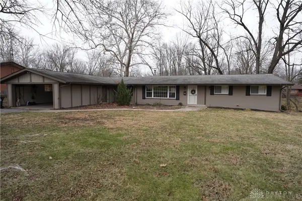 4096 Woodedge Drive, Bellbrook, OH 45305