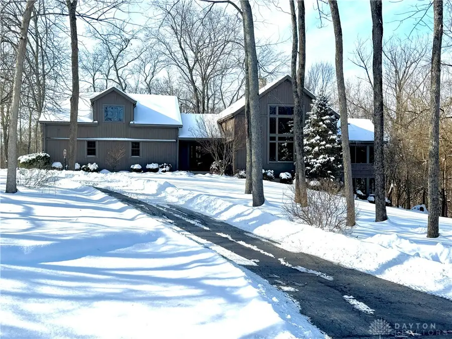 249 Hickory Meadows Lane, Turtlecreek, OH 45036 - Image #2