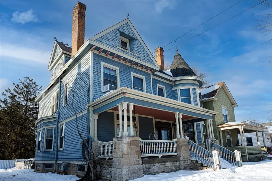 305 E Main Street, Blanchester, OH 45107 - Image #2