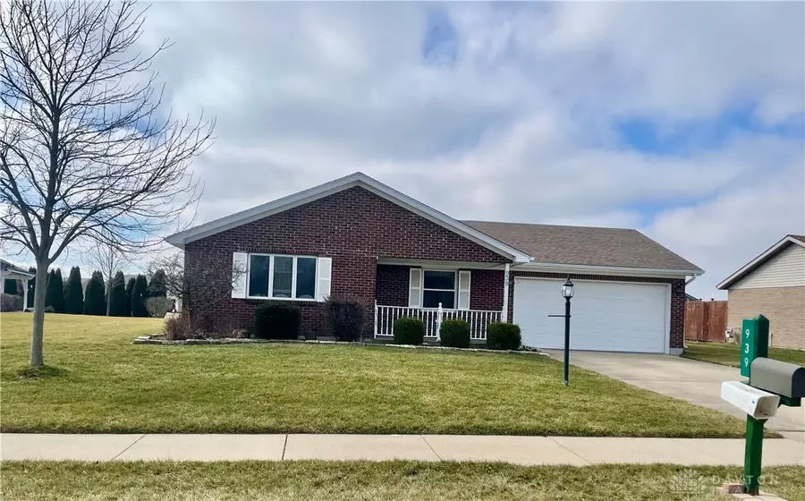 939 Calmer Ernst Boulevard, Brookville, OH 45309 - #2