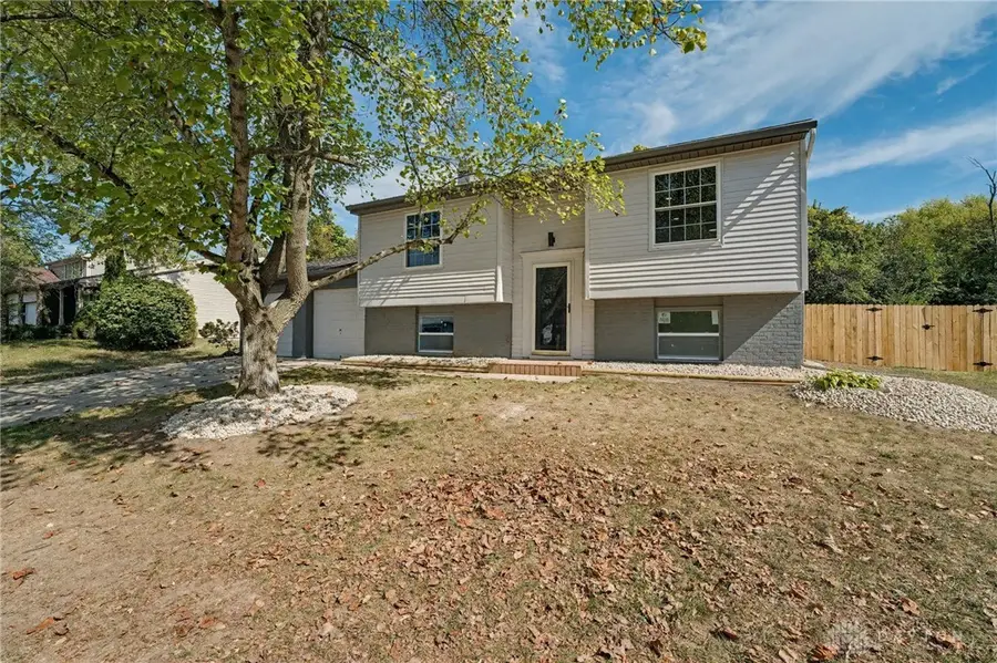 628 Jamestown Drive, Miamisburg, OH 45342 - #2