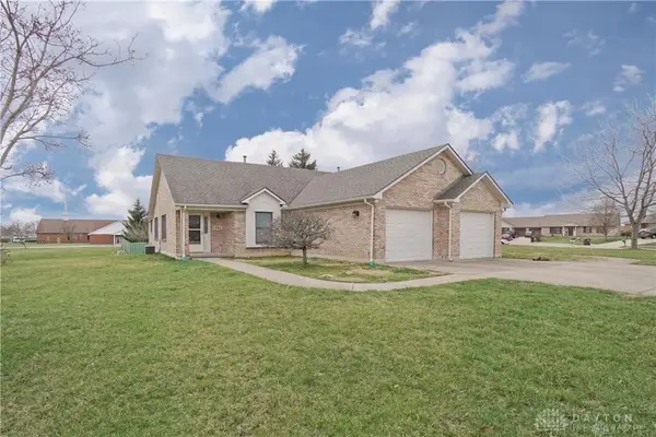 865 Windfield Way, Waynesville, OH 45068