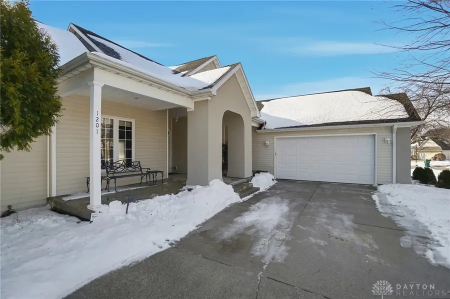 1201 Kingsgate Road, Springfield, OH 45503 - #3