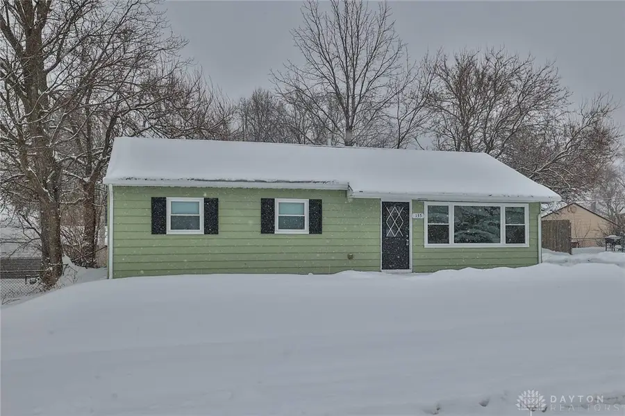 135 E Garland Avenue, Fairborn, OH 45324 - #2