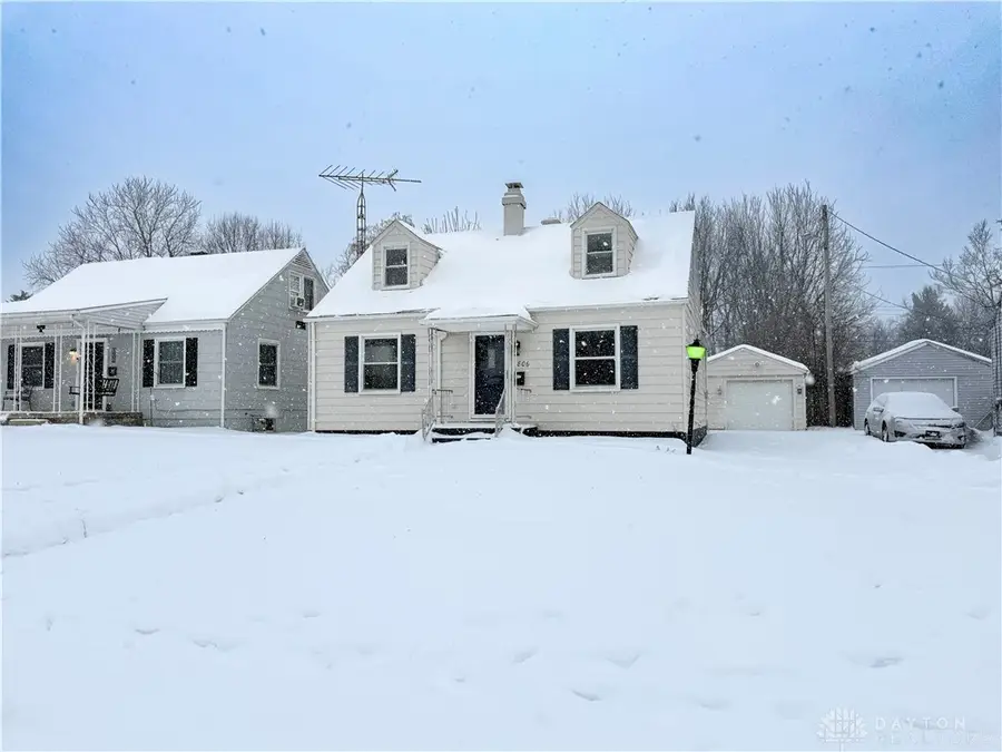 1806 N Sweetbriar Lane, Springfield, OH 45505 - Image #2