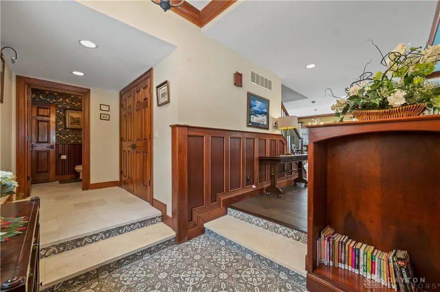 2064 Echoing Oaks Circle, Dayton, OH 45414 - Image #2