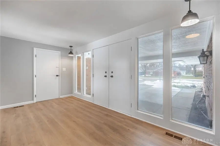 211 Whittington Drive, Centerville, OH 45459 - #3