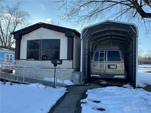 6085 Sebring Warner, Greenville, OH 45331