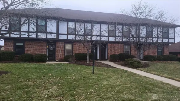 5585 Cobblegate Drive, Dayton, OH 45449