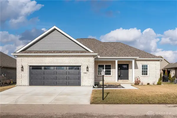 755 W Bentley Circle, Troy, OH 45373