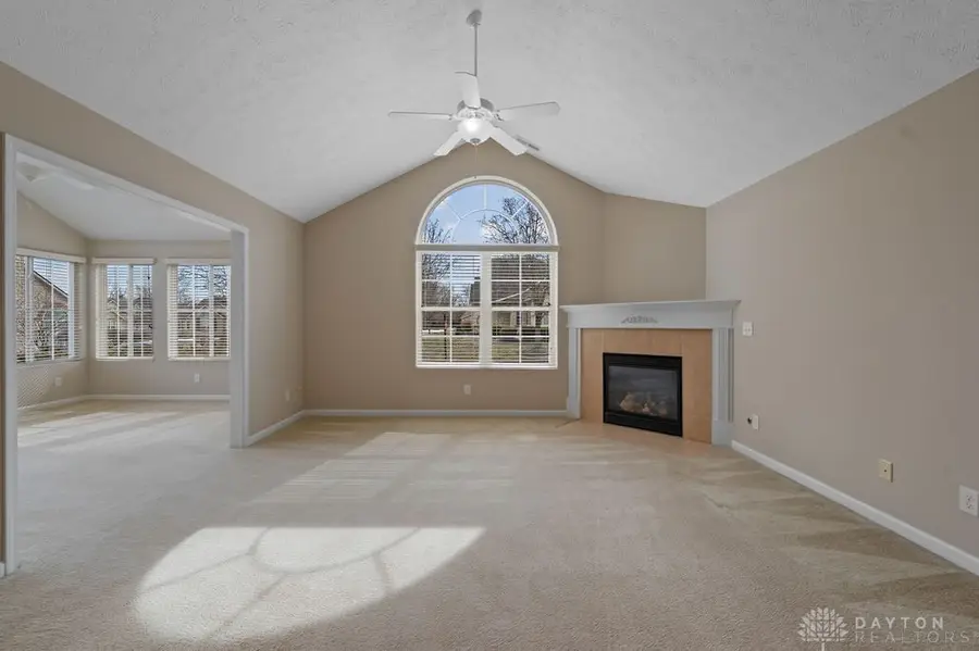 9 Scarborough Village Drive, Dayton, OH 45458 - #3