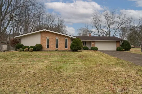 494 Towncrest Drive, Beavercreek, OH 45434