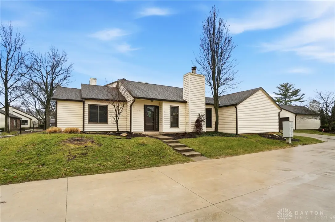 1320 Glastonbury Lane, Washington, OH 45459 - #1