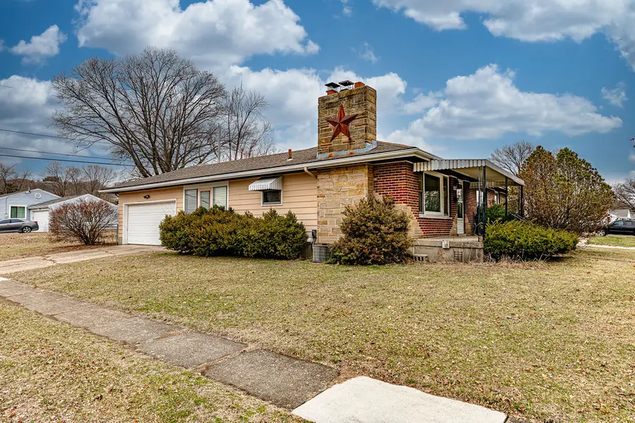 824 Mark Avenue, Hamilton, OH 45013 - #2