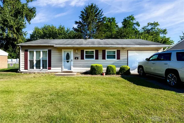 204 Bassett Drive, Springfield, OH 45506