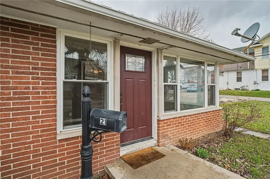 21 S Limestone Street, Jamestown, OH 45335 - #2