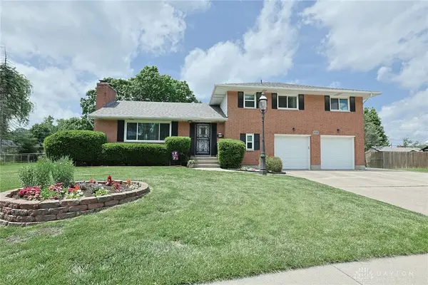 772 Lovetta Drive, Kettering, OH 45429