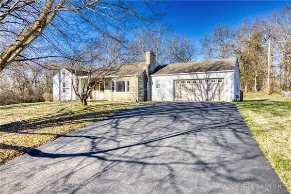 1929 Grange View Drive, Beavercreek, OH 45432