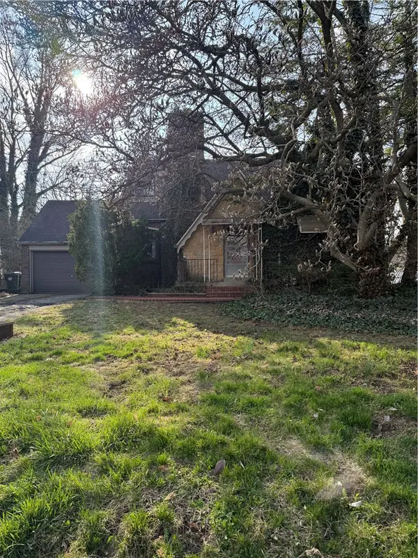 3487 Far Hills Avenue, Kettering, OH 45429