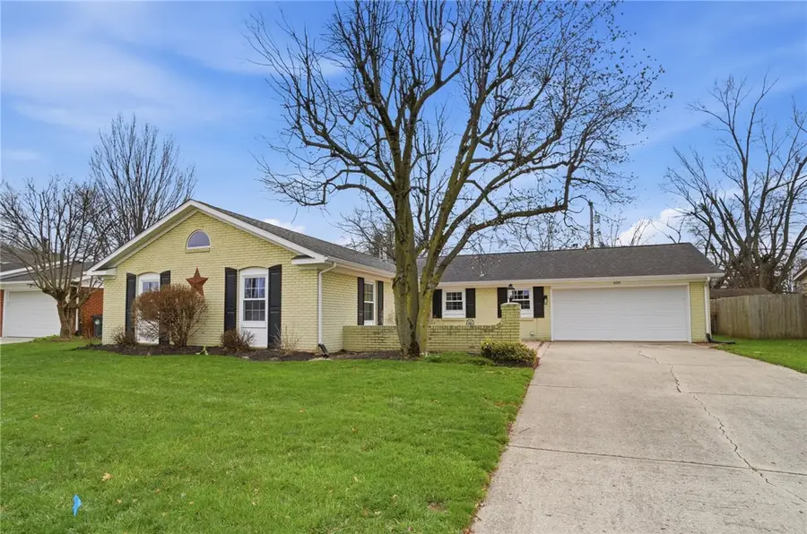 608 W Washington Street, New Carlisle, OH 45344 - #2