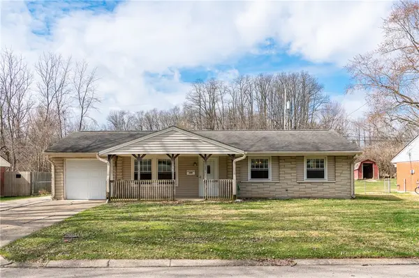 208 Pinegrove Drive, Bellbrook, OH 45305